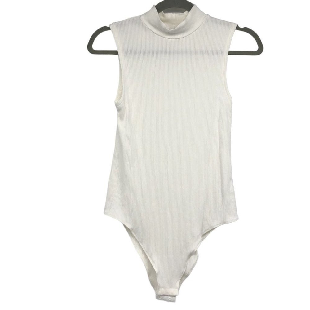 She + Sky White Ribbed Mock Neck sleeveless Bodysuit size L